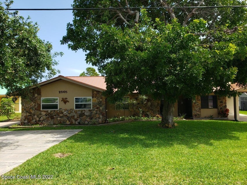 Property main image