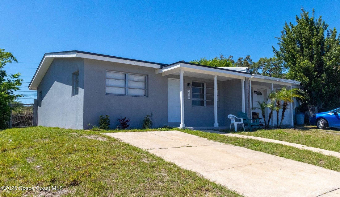 230 West Towne Place, E - 1