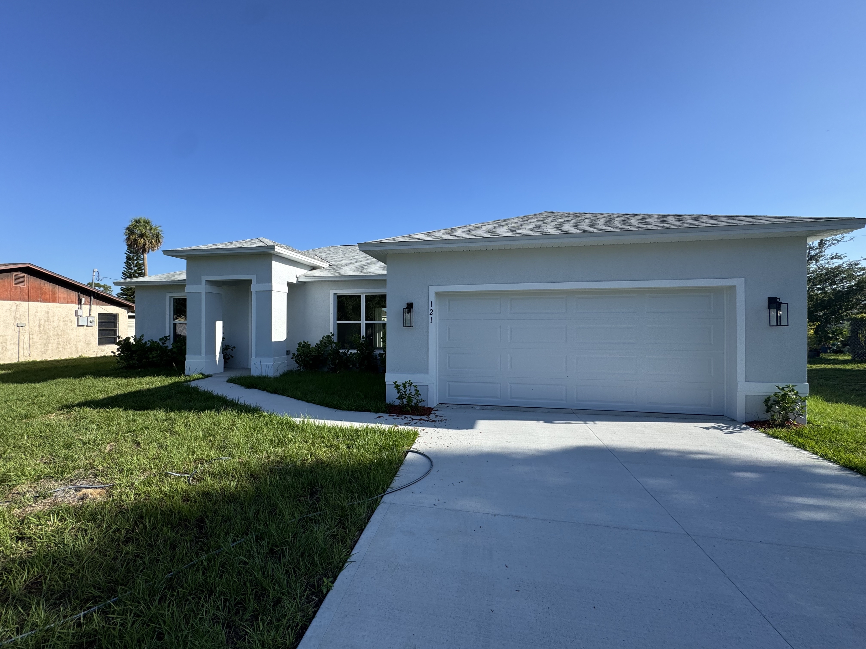 121 Carillo Street Northeast