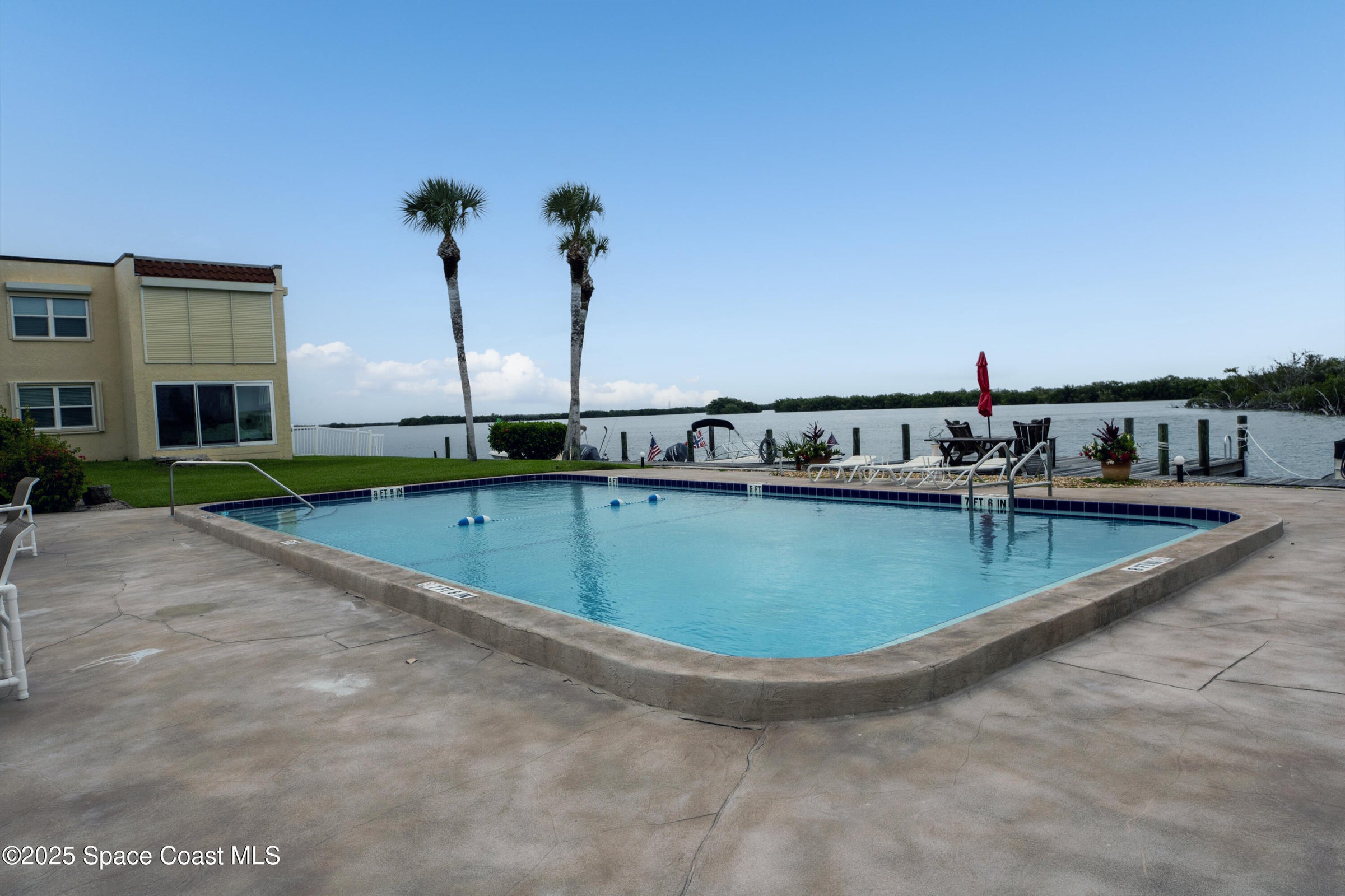 1605 Minutemen Causeway 213-U - 213