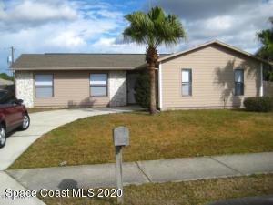 319 Emerson Dr NW