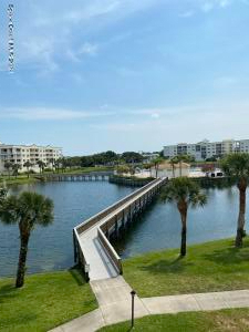 8951 Lake Dr - 501